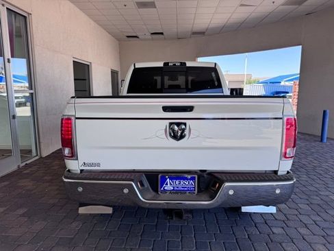 Used 2016 RAM 2500 Laramie w/ Convenience Group AWD/4WD image 4