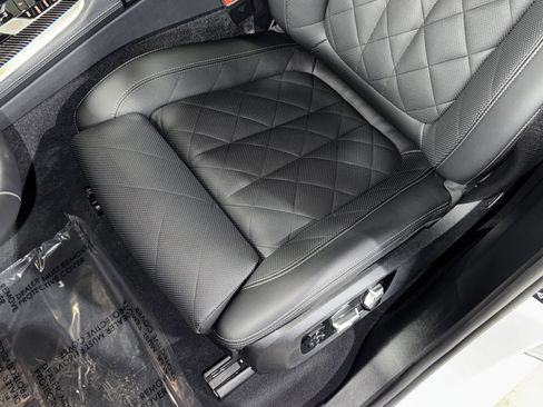 Certified 2026 BMW X5 M60i image 34