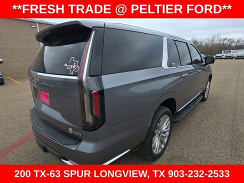 Used 2022 Cadillac Escalade ESV Luxury image 11