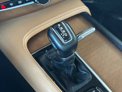 Used 2016 Volvo XC90 T6 Inscription AWD/4WD image 25