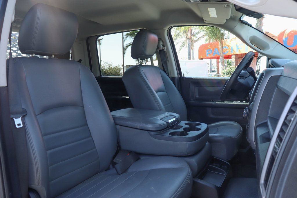 Used 2016 RAM 5500 Tradesman w/ Chrome Appearance Group RWD image 35