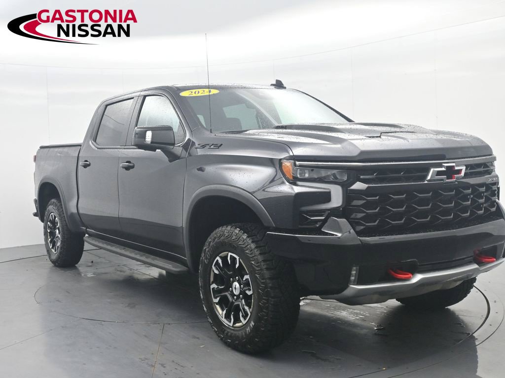 Used 2024 Chevrolet Silverado 1500 ZR2 w/ Technology Package AWD/4WD image 3