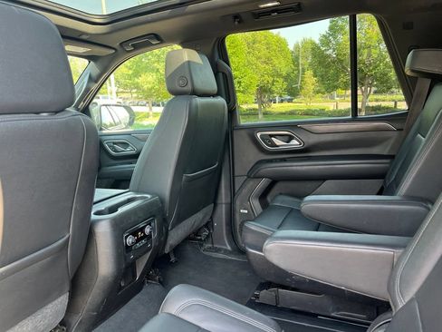Used 2021 Chevrolet Tahoe LT AWD/4WD image 16