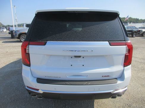 New 2026 GMC Yukon XL Denali w/ Denali Reserve Package AWD/4WD image 5