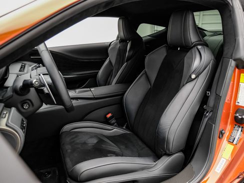 Used 2021 Lexus LC 500 Coupe w/ Performance Package RWD image 35