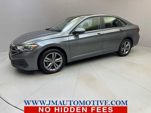 Used 2024 Volkswagen Jetta SE w/ Panoramic Sunroof Package FWD image 1