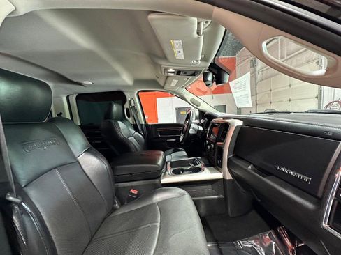 Used 2018 RAM 2500 Laramie w/ Convenience Group image 18