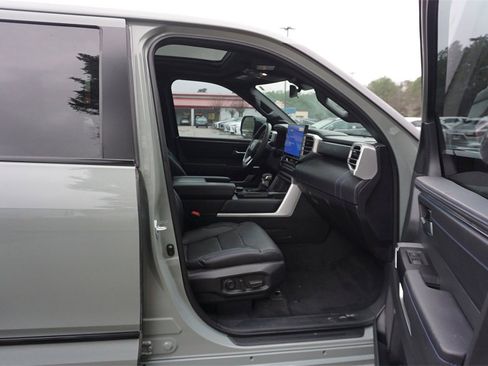 Used 2024 Toyota Tundra Platinum image 18