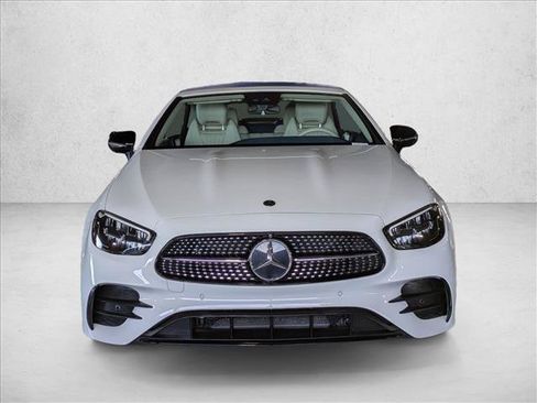 Used 2023 Mercedes-Benz E 450 Cabriolet image 4