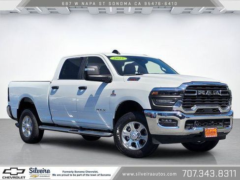 Used 2025 RAM 2500 Big Horn AWD/4WD image 1