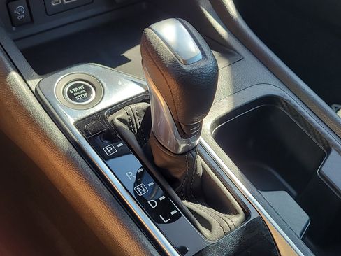 Used 2025 Nissan Sentra SV w/ All-Weather Package image 24