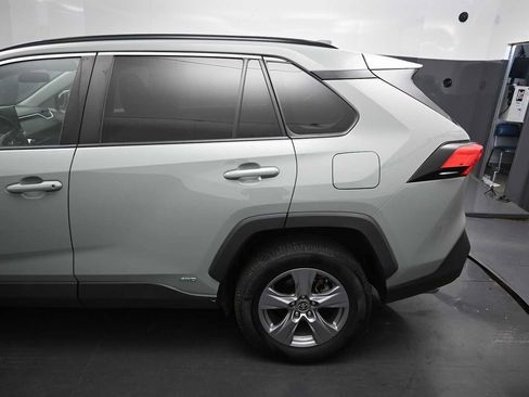 Used 2022 Toyota RAV4 XLE w/ XLE Grade Weather Package AWD/4WD image 16