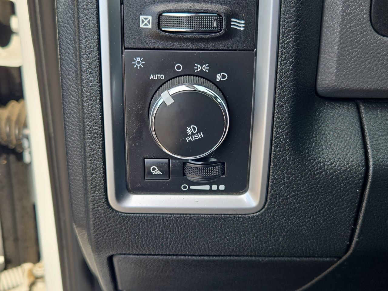 Used 2016 RAM 1500 Big Horn AWD/4WD image 25