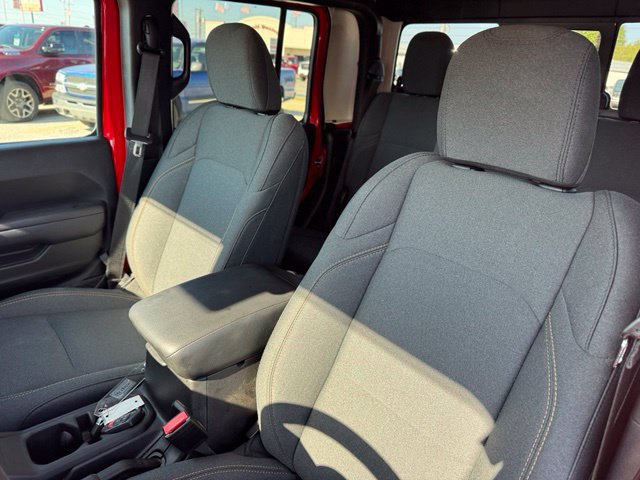 Used 2024 Jeep Gladiator Sport AWD/4WD image 11