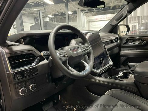 Used 2026 GMC Yukon Elevation image 12