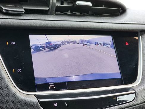 Used 2022 Cadillac XT5 Luxury w/ LPO, Floor Liner Package FWD image 29