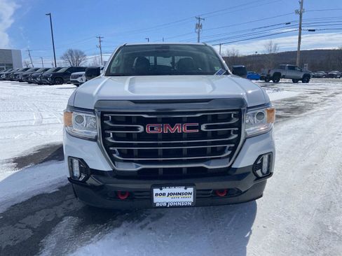 Used 2022 GMC Canyon AT4 image 2