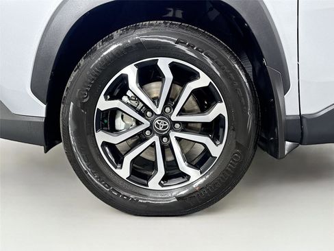 Certified 2026 Toyota Corolla Cross SE image 41