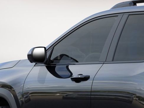 New 2026 Chevrolet Equinox ACTIV w/ Safety and Technology Package image 13