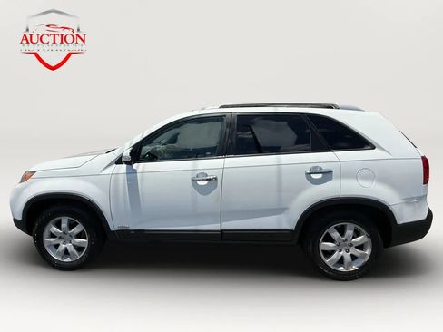 Used 2013 Kia Sorento LX AWD/4WD image 8