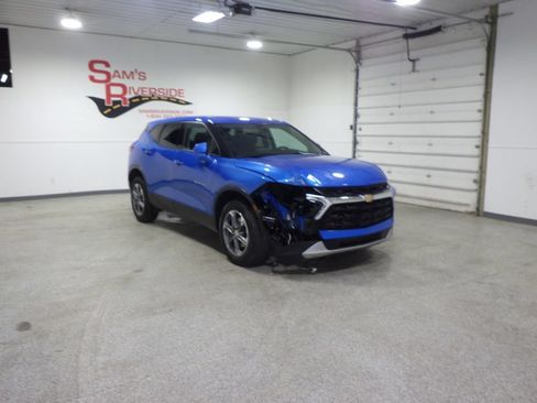 Used 2025 Chevrolet Blazer LT AWD/4WD image 5
