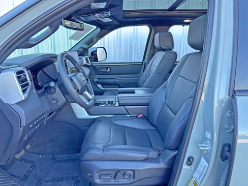 Used 2024 Toyota Sequoia Platinum image 17