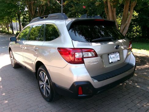 Used 2018 Subaru Outback 2.5i Limited AWD/4WD image 4