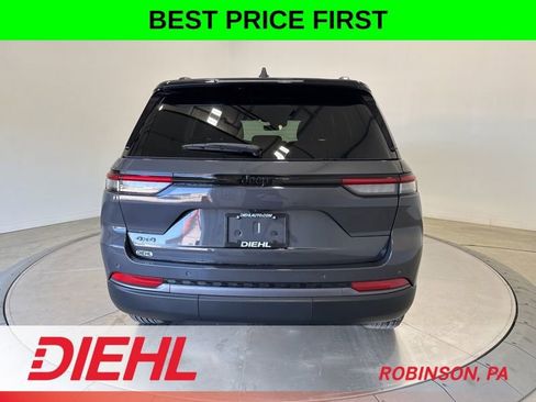 New 2026 Jeep Grand Cherokee Altitude AWD/4WD image 6