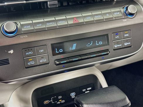 Used 2025 Hyundai Kona SEL FWD image 26