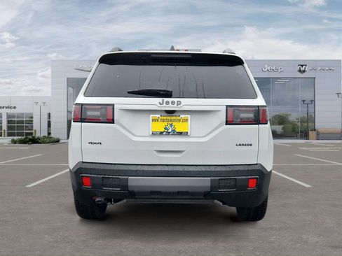 New 2026 Jeep Cherokee Laredo AWD/4WD image 4