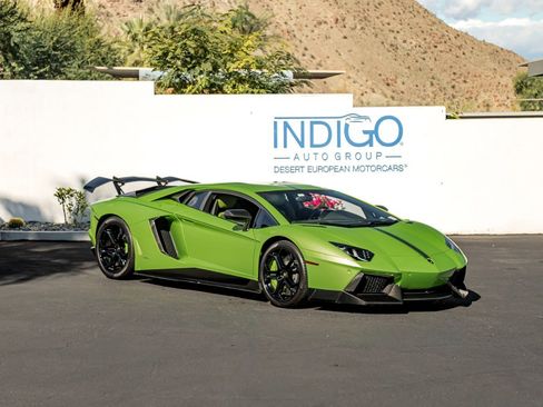 Used 2013 Lamborghini Aventador LP 700-4 image 4
