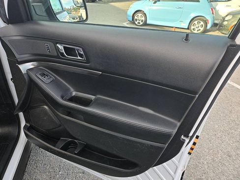Used 2017 Ford Explorer 4WD Police Interceptor image 34
