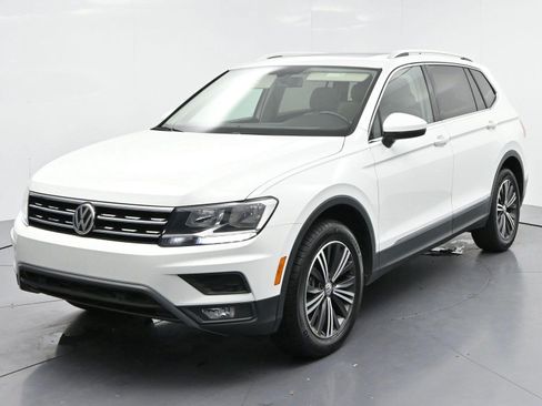 Used 2019 Volkswagen Tiguan SEL FWD image 3