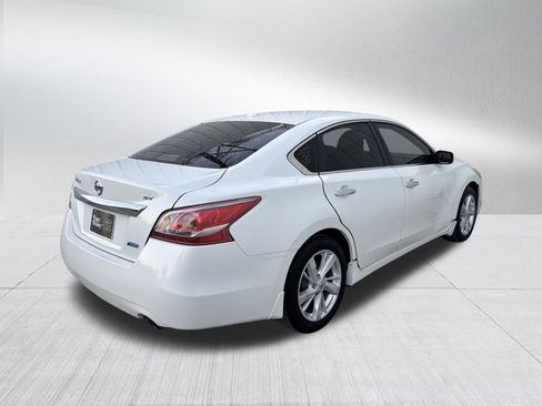 Used 2013 Nissan Altima 2.5 SV image 6