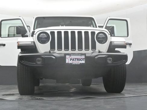 Used 2022 Jeep Wrangler Unlimited Sahara AWD/4WD image 61