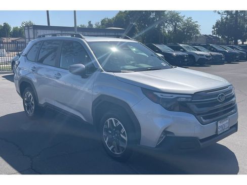 Certified 2026 Subaru Forester Premium AWD/4WD image 8