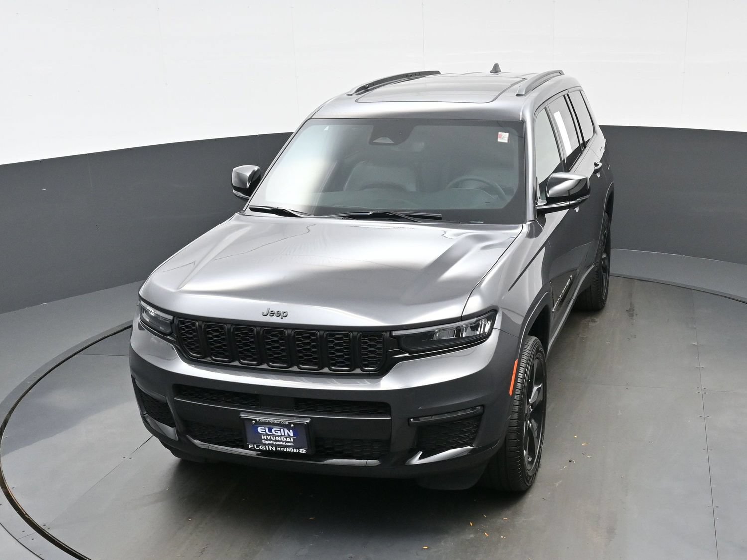 Used 2024 Jeep Grand Cherokee L Limited w/ Black Appearance Package AWD/4WD image 42