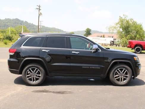Used 2020 Jeep Grand Cherokee Limited AWD/4WD image 9