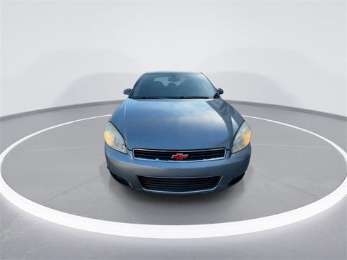 Used 2008 Chevrolet Impala LTZ image 3