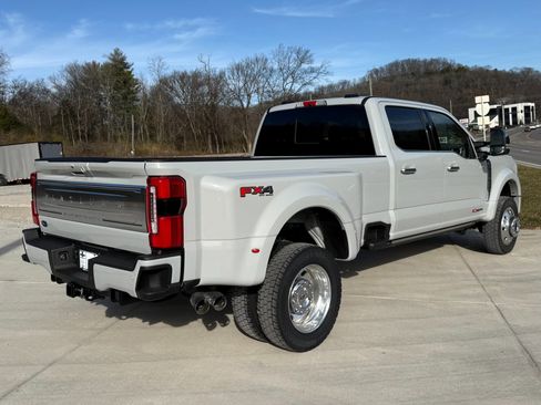 Used 2026 Ford F450 Platinum w/ Platinum Plus Package image 2