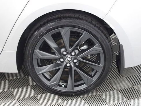 Certified 2025 Toyota Corolla SE w/ SE Premium Package image 17