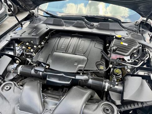 Used 2012 Jaguar XJ RWD image 6