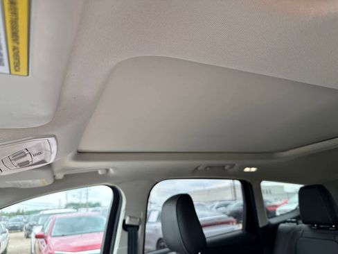 Used 2019 Ford Escape SEL AWD/4WD image 17
