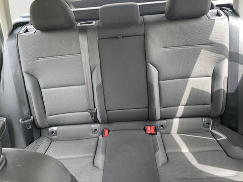 Used 2016 Volkswagen Golf S FWD image 24