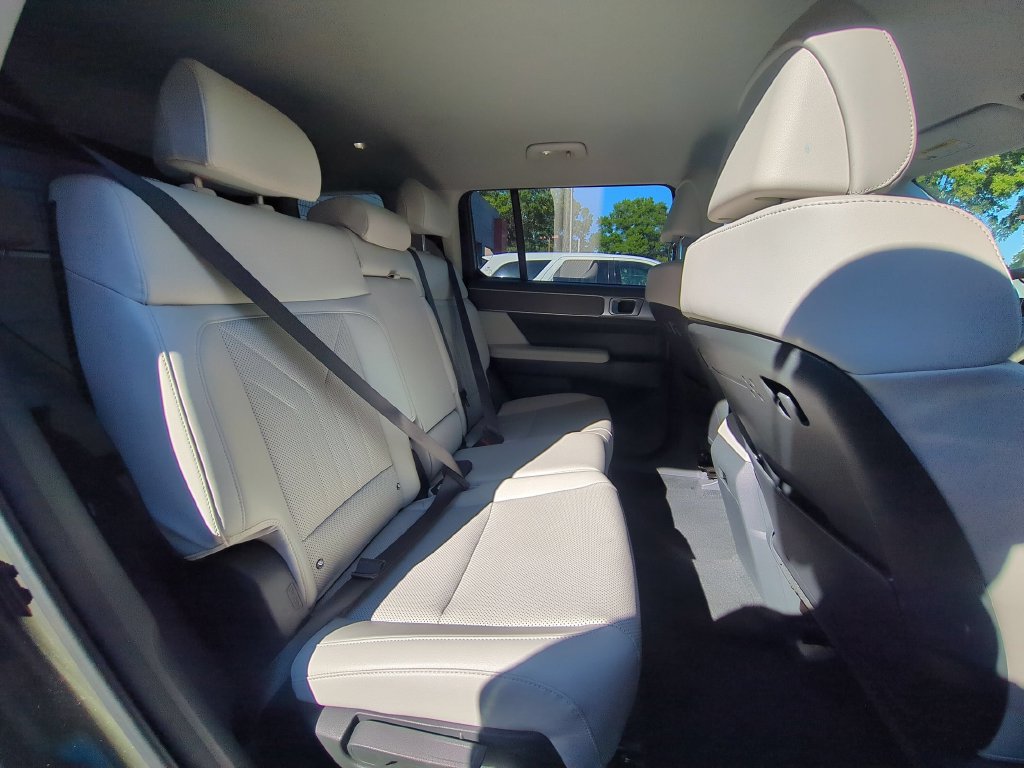 Used 2026 Hyundai Santa Fe SEL FWD image 30