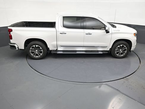 Used 2024 Chevrolet Silverado 1500 High Country w/ Technology Package RWD image 17