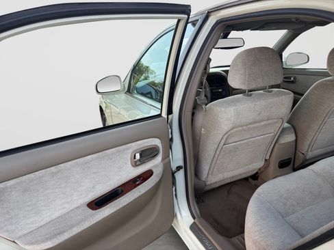 Used 2004 Kia Optima FWD image 14