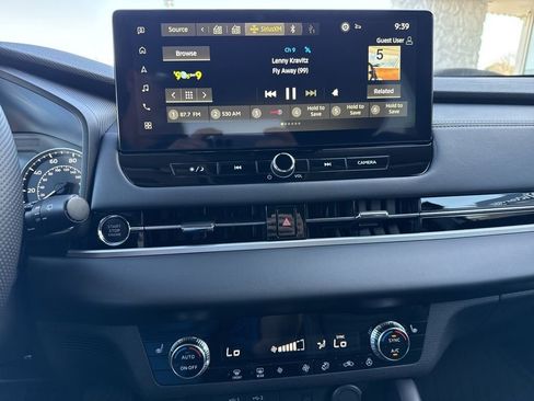 New 2026 Mitsubishi Outlander SE image 15