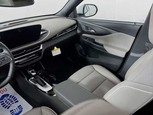 New 2026 Buick Envista Sport Touring FWD image 21