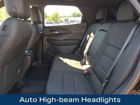 Used 2025 Chevrolet TrailBlazer RS w/ Convenience Package AWD/4WD image 19